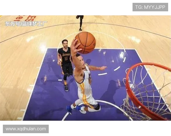 南京篮球队配合问题引发热议球迷对战术执行和球员默契度展开激烈讨论